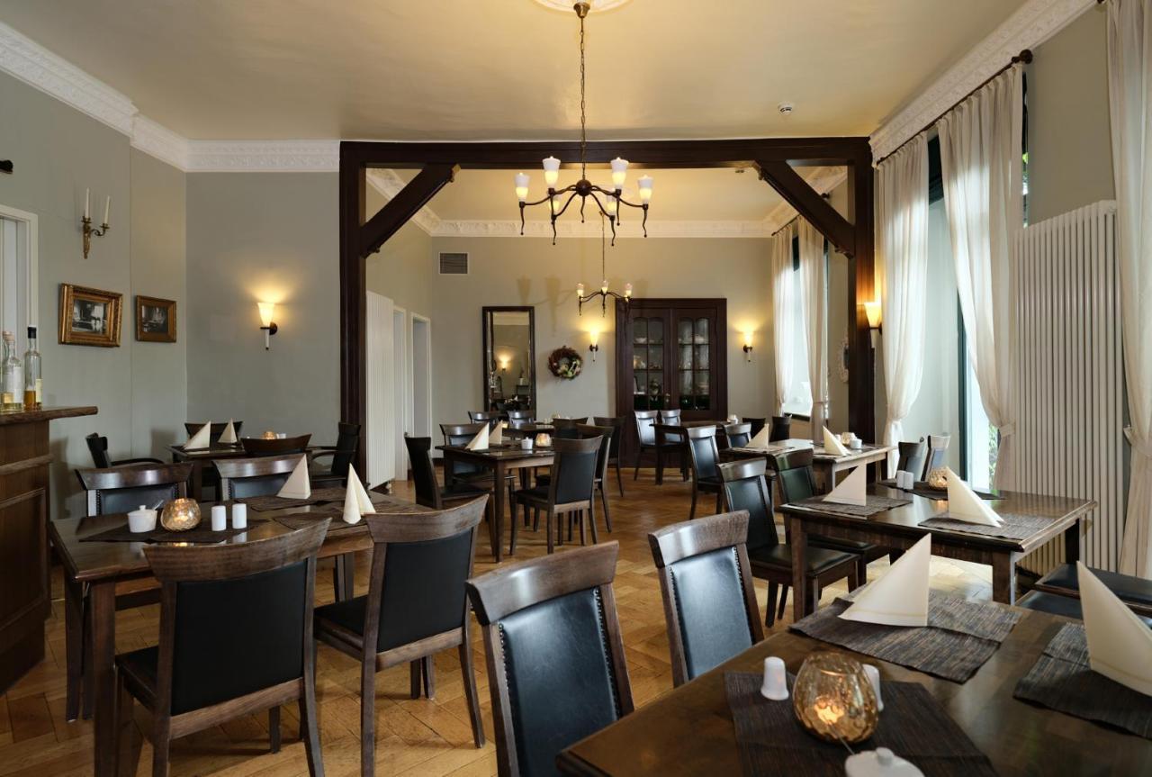 Gutshaus Redewisch Hotel & Restaurant ボルテンハーゲン エクステリア 写真