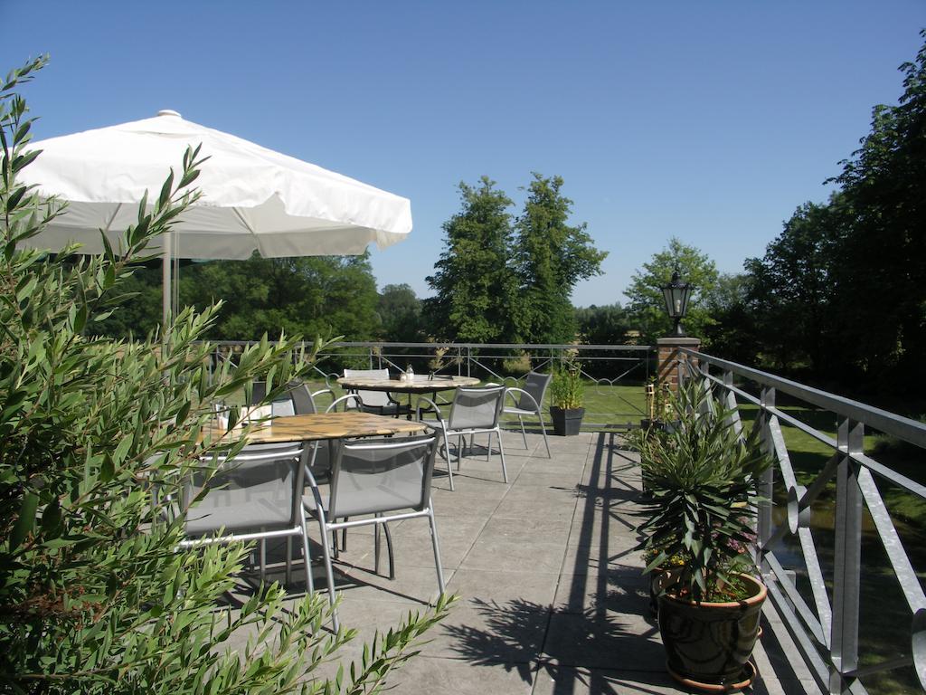 Gutshaus Redewisch Hotel & Restaurant ボルテンハーゲン エクステリア 写真